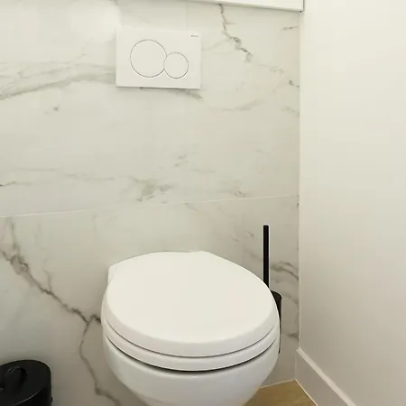 Apartament Awesome In With Wifi